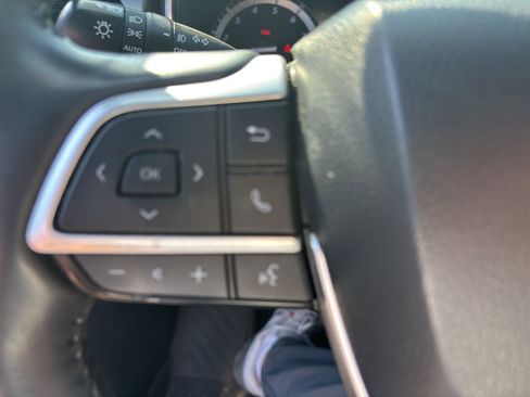 Used 2022 Toyota Highlander Platinum image 11