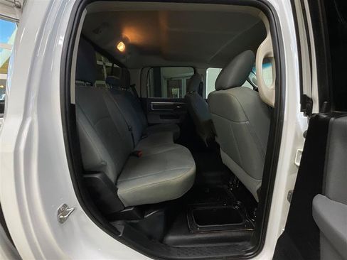 Used 2018 RAM 1500 Classic SLT w/ Protection Group AWD/4WD image 24