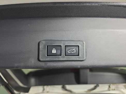 Used 2022 Subaru Ascent Touring w/ Popular Package #2A image 39