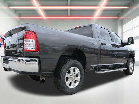 Used 2024 RAM 2500 Big Horn AWD/4WD image 3