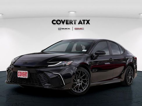 Used 2025 Toyota Camry XSE image 1