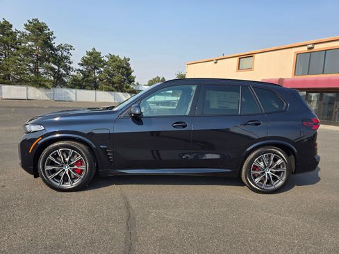 New 2026 BMW X5 xDrive50e w/ M Sport Package AWD/4WD image 3