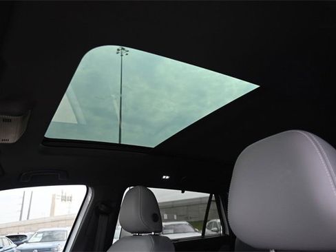 New 2025 Volkswagen Atlas Cross Sport SEL image 18