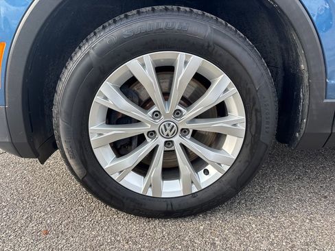 Used 2018 Volkswagen Tiguan S w/ Front Fog Lights Package image 26