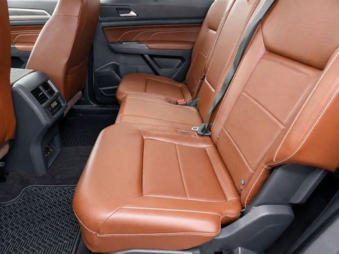 Used 2021 Volkswagen Atlas SE w/ Panoramic Sunroof Package FWD image 37