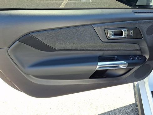 Used 2025 Ford Mustang GT RWD image 12