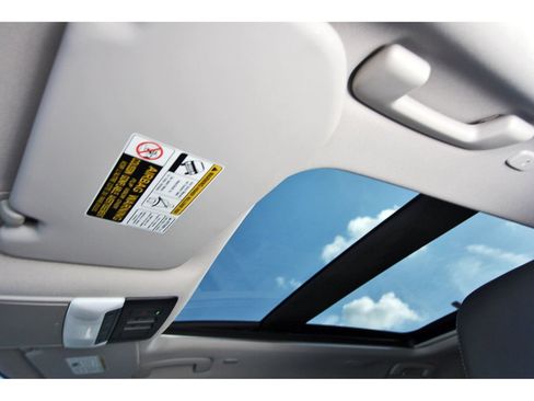 Certified 2024 Nissan Rogue Platinum w/ Platinum Premium Package FWD image 31