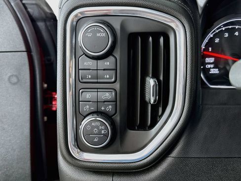 Used 2020 Chevrolet Silverado 1500 RST w/ True North Edition AWD/4WD image 18