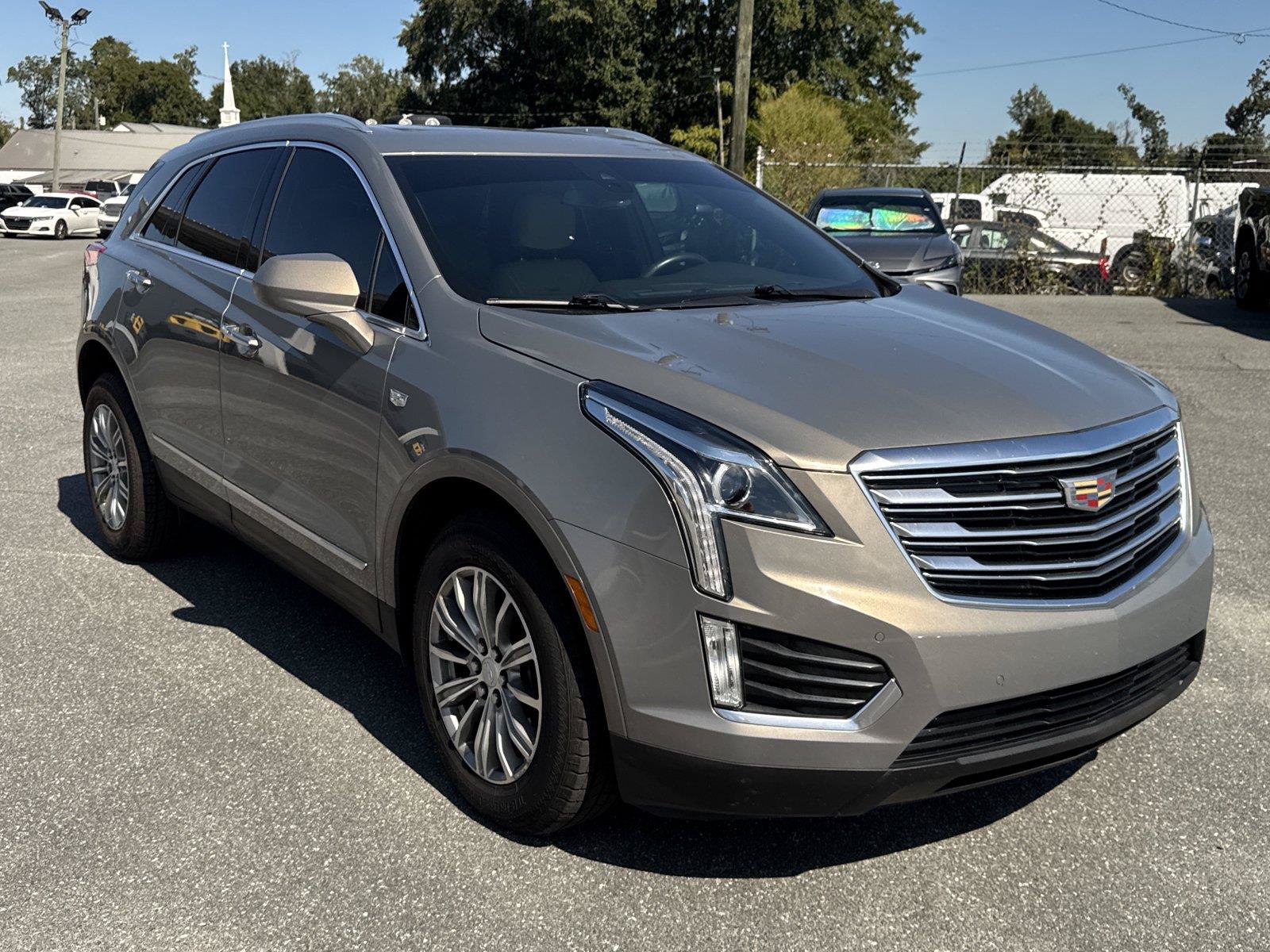 Used 2017 Cadillac XT5 Luxury w/ Driver Awareness Package FWD image 1