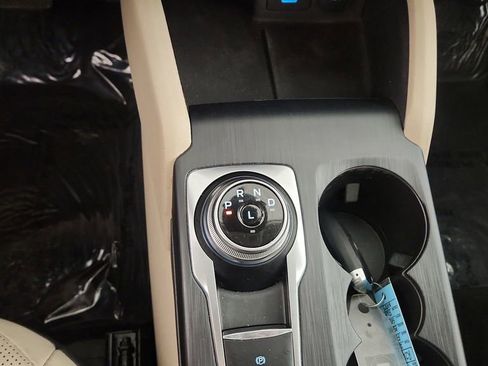 Used 2022 Ford Escape SEL image 28