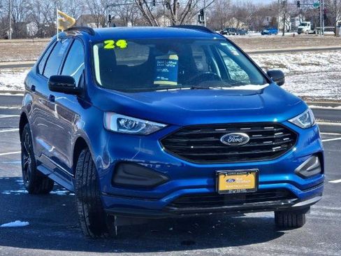 Certified 2024 Ford Edge SE w/ Black Appearance Package image 4