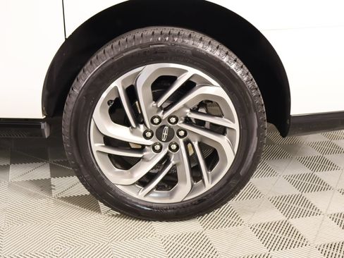 Used 2025 Lincoln Navigator L Reserve AWD/4WD image 21