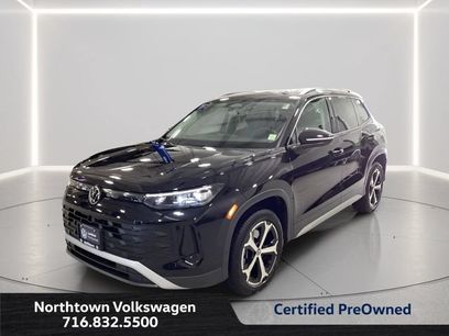 Certified 2025 Volkswagen Tiguan SE w/ Panoramic Sunroof Package