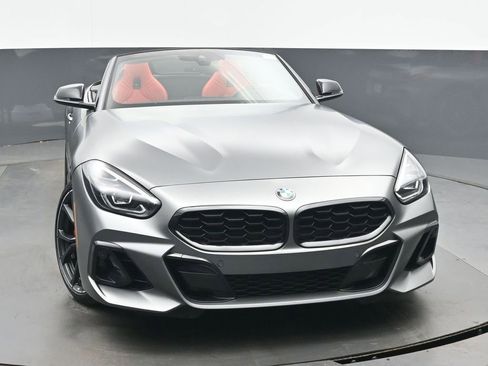 Used 2024 BMW Z4 M40i w/ Premium Package image 8