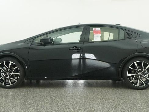 New 2026 Toyota Prius Plug-In Hybrid FWD image 33