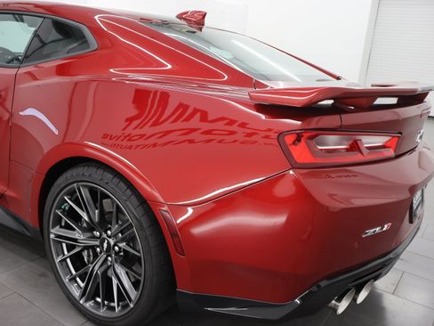 Used 2017 Chevrolet Camaro ZL1 RWD image 30
