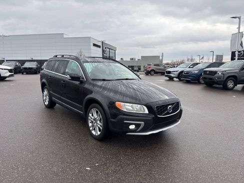 Used 2016 Volvo XC70 T5 Premier image 3