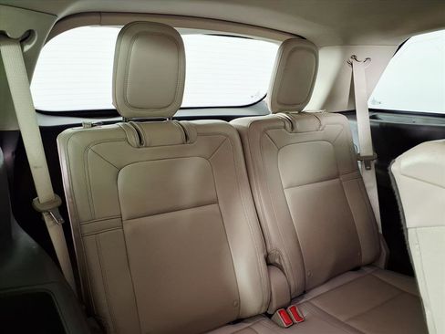 Used 2020 Lincoln Aviator Reserve w/ Class IV Trailer Tow Package image 13