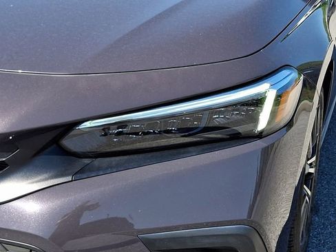 Used 2024 Honda Civic EX-L image 9