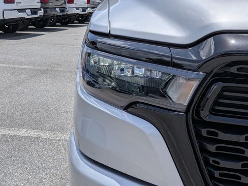 New 2026 RAM 1500 Express AWD/4WD image 9