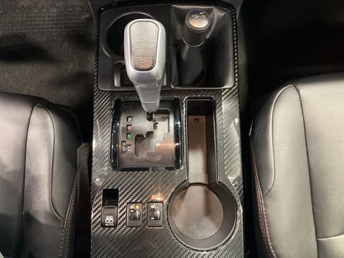 Used 2022 Toyota 4Runner TRD Off-Road Premium image 18