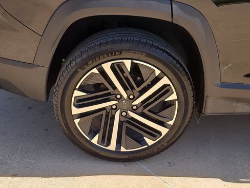 Used 2026 Chevrolet Equinox RS w/ Convenience Package III FWD image 6