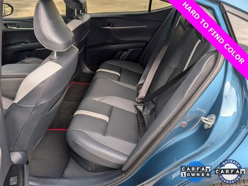 Used 2025 Toyota Camry SE image 21