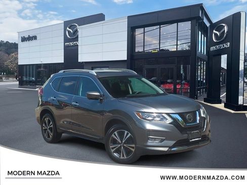 Used 2017 Nissan Rogue SL w/ SL Premium Package AWD/4WD image 1