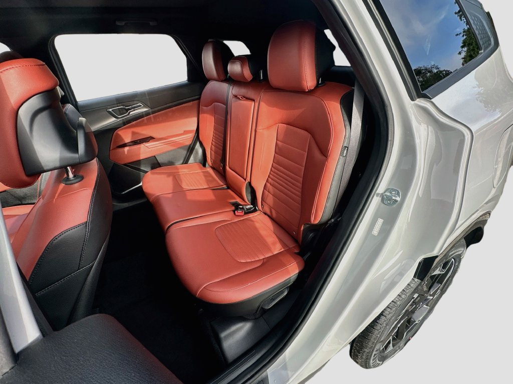 Certified 2024 Kia Sportage SX FWD image 26