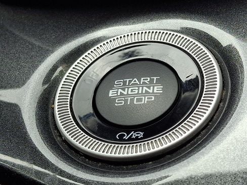 Used 2021 Jeep Grand Cherokee L Laredo AWD/4WD image 24