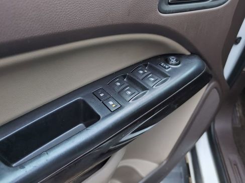 Used 2016 GMC Canyon SLT w/ Driver Alert Package image 17