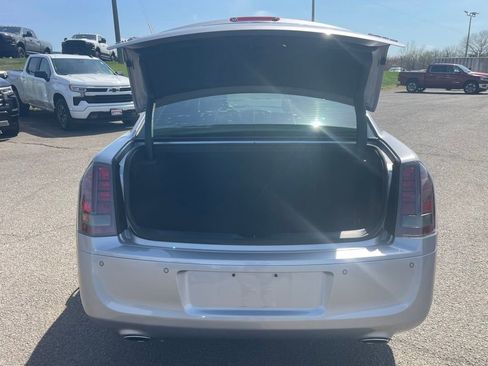 Used 2014 Chrysler 300 S w/ Luxury Group image 12