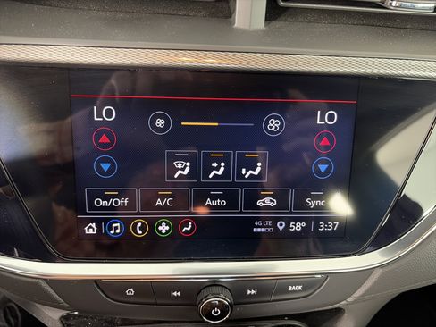 Certified 2022 Buick Encore GX Select w/ Sport Touring Package image 20