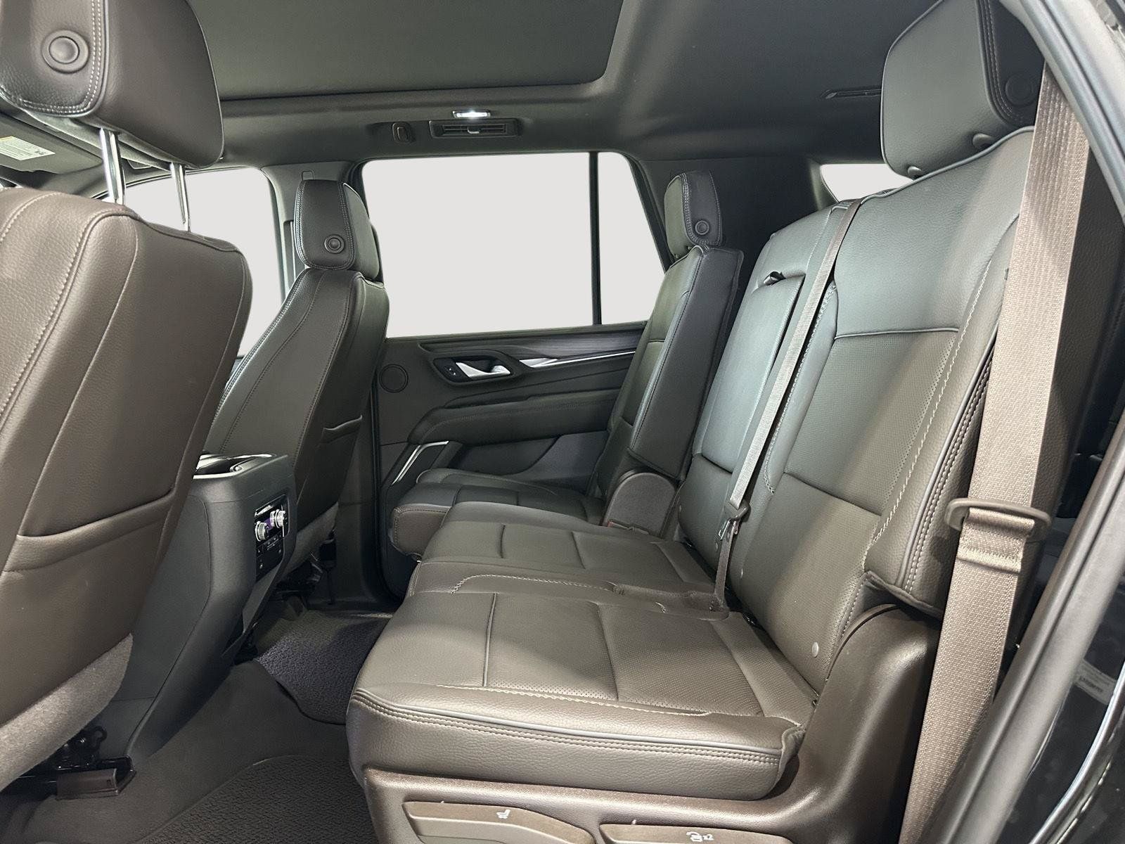 Used 2022 GMC Yukon Denali AWD/4WD image 23