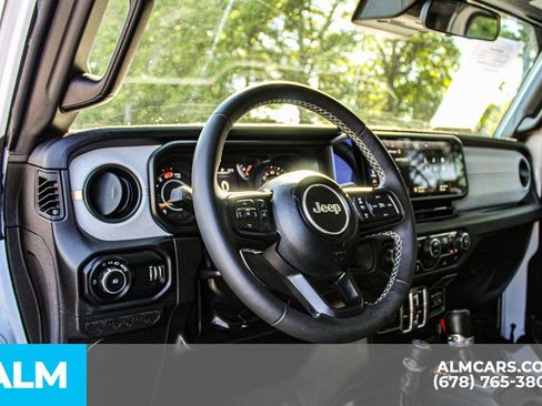 Used 2025 Jeep Wrangler Unlimited Sport AWD/4WD image 22