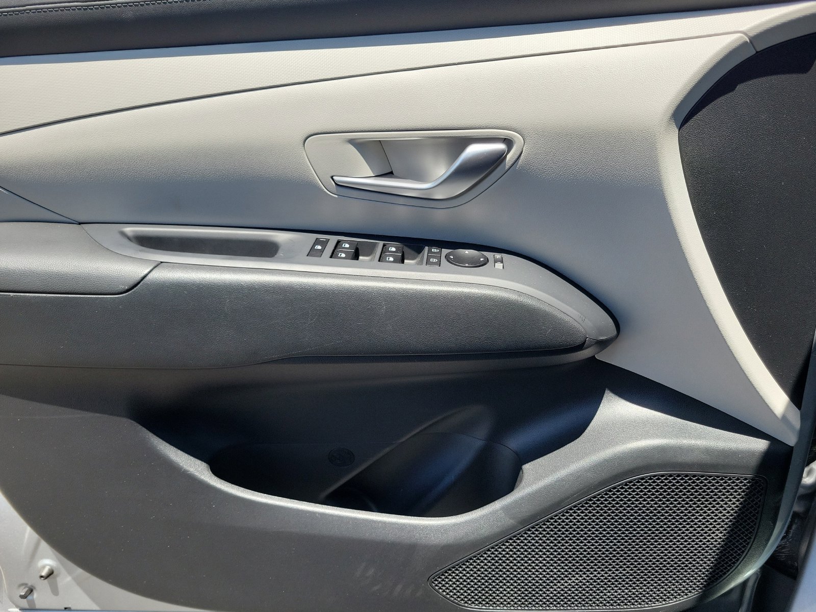 Used 2025 Hyundai Tucson SE FWD image 20