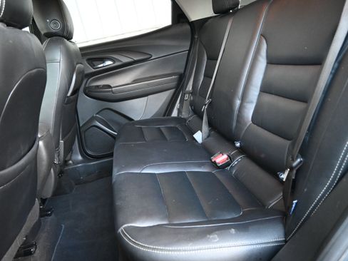 Used 2022 Chevrolet TrailBlazer LT FWD image 32