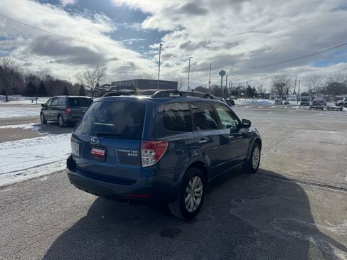 Used 2012 Subaru Forester 2.5X Premium w/ All-Weather Pkg image 5