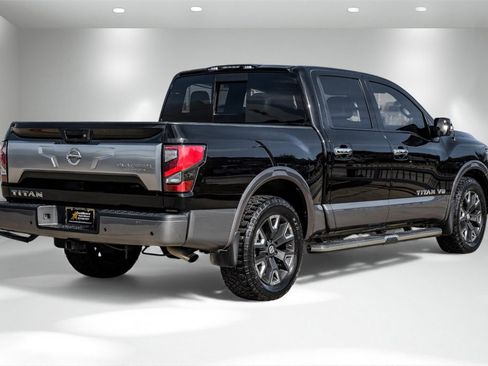 Used 2020 Nissan Titan Platinum Reserve w/ Moonroof Package image 7