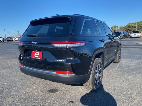 New 2025 Jeep Grand Cherokee Limited image 2