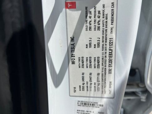 Used 2018 Tesla Model 3 Long Range AWD/4WD image 28