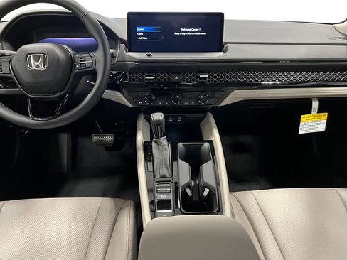 New 2025 Honda Accord EX-L image 17
