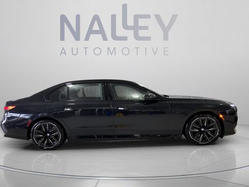 Used 2026 BMW 750e xDrive w/ Executive Package AWD/4WD image 5