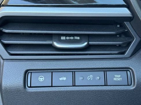 Used 2023 Nissan Altima 2.0 SR image 27