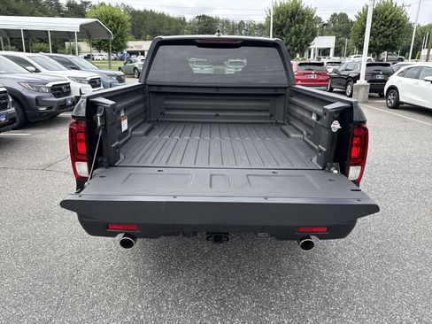 Certified 2025 Honda Ridgeline Sport image 32