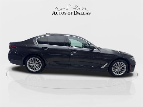 Used 2022 BMW 530i w/ Premium Package image 10