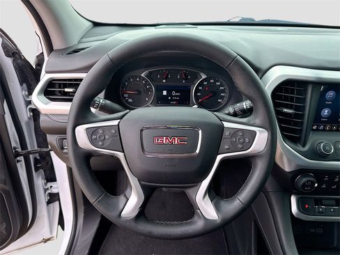 Used 2023 GMC Acadia SLT w/ Elevation Edition image 14