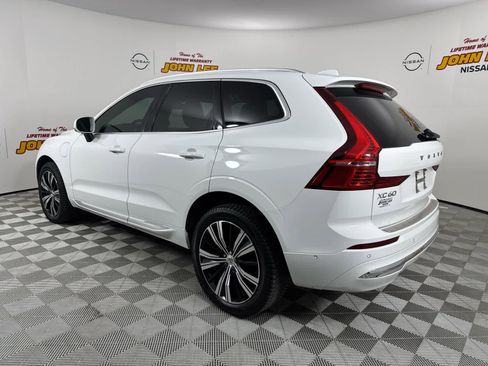 Used 2022 Volvo XC60 T8 Inscription w/ Advanced Package image 3