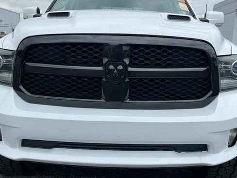 Used 2018 RAM 1500 Sport w/ Quick Order Package 26Q Night AWD/4WD image 10