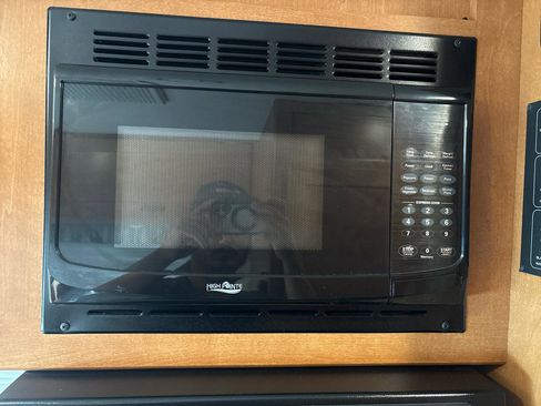 Used 2018 Ford E-350 and Econoline 350 Super Duty w/ Motorhome Prep Package RWD image 15